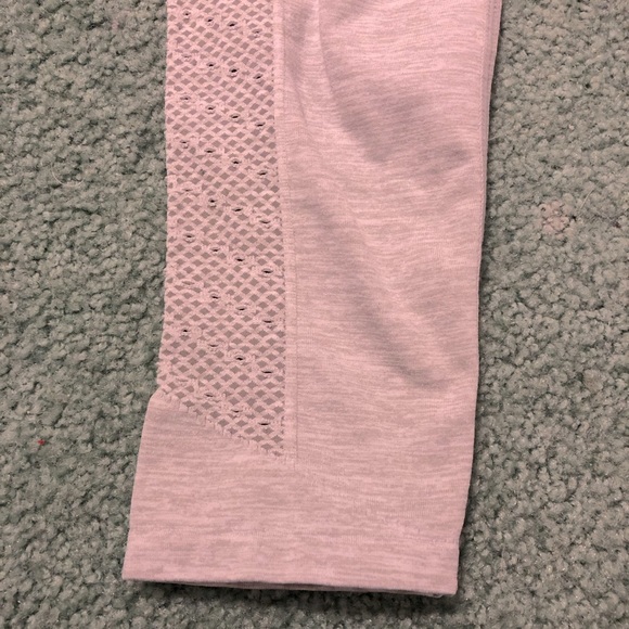 Fabletics Light Grey Flattering Leggings - Picture 3 of 8